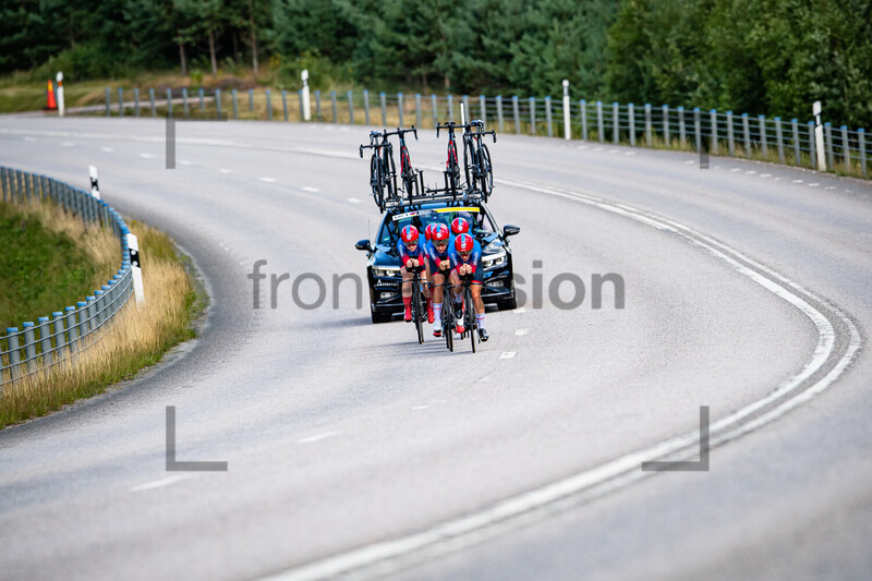 CERATIZIT - WNT PRO CYCLING TEAM: Postnord Vargarda Sweden TTT 