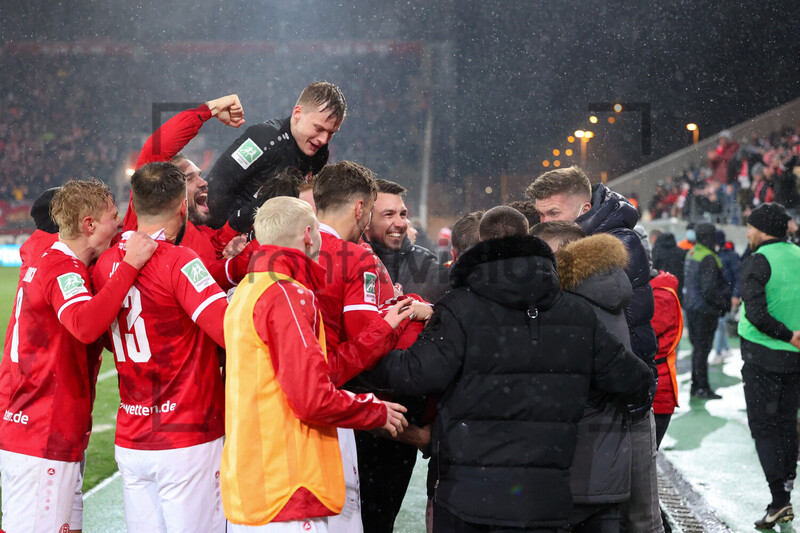 Rot-Weiss Essen Jubel über Sieg gegen 1. FC Köln U21 01-04-2022 