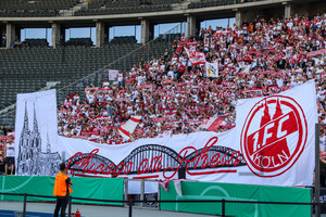 1. FC Köln Fans Schal-Choreo Olympiastadion Berlin DFB Pokal 19-08-2018