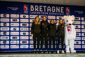 SAINT MICHEL - AUBER 93: Bretagne Ladies Tour - Teampresentation
