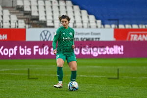 Anja Pfluger Achtelfinale DFB Pokal Frauen SGS Essen 1. FC Köln Spielfotos 25.11.2023