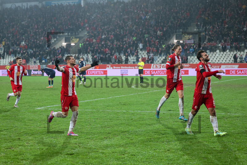 Torjubel Rot-Weiss Essen vs. FC Viktoria Köln Spielfotos 23.01.2024 