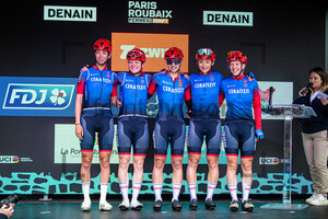 CERATIZIT - WNT PRO CYCLING TEAM: Paris - Roubaix - WomenÂ´s Race