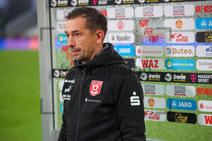 Andre Meyer Trainer Hallescher
