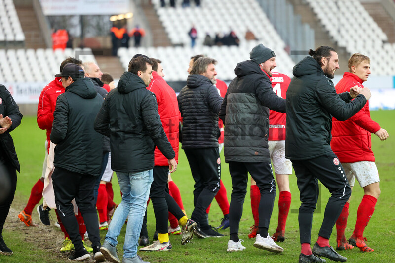 Felix Herzenbruch Torjubel Rot-Weiss Essen vs. Fortuna Düsseldorf 06-02-2022 