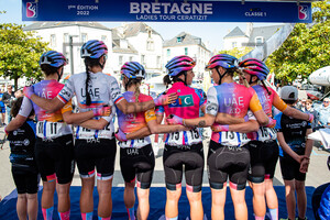 UAE TEAM ADQ: Bretagne Ladies Tour - 2. Stage