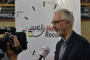 Brian Cookson: Revolution Round 5 - London - UCI Hour Record