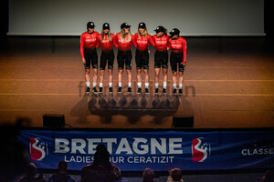 ARKEA PRO CYCLING TEAM: Bretagne Ladies Tour - Team Presentation