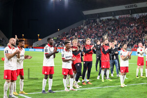 Jubel Rot-Weiss Essen Sieg über 1. FC Saarbrücken