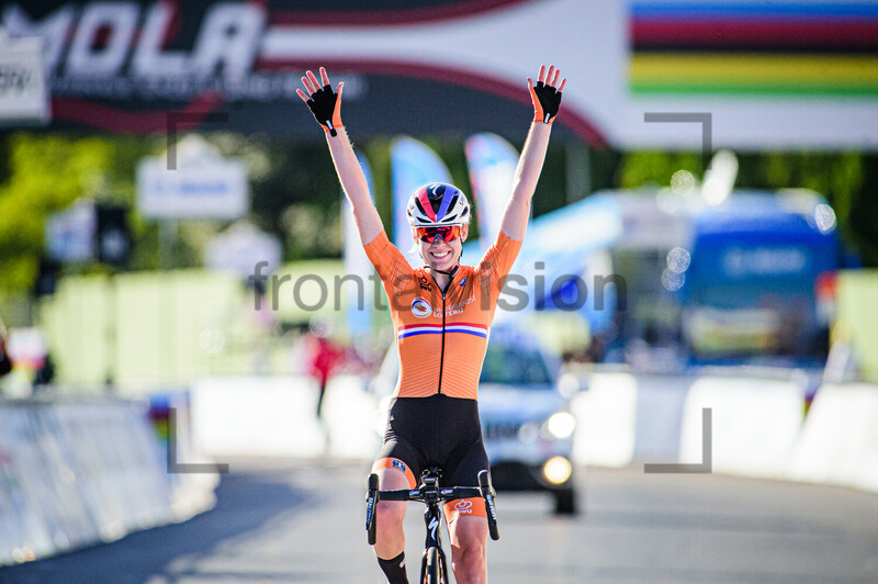 Anna van der Breggen Straßen-Weltmeisterin, Fotos aus Imola 2020