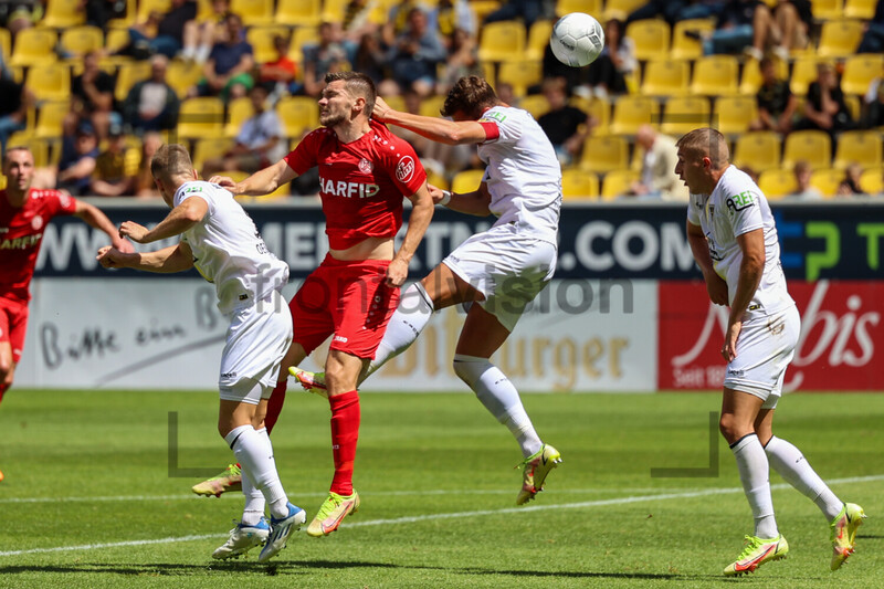 Alemannia Aachen vs. Rot-Weiss Essen: Fotos Testspiel 16.07.2022 - Saison 22/23