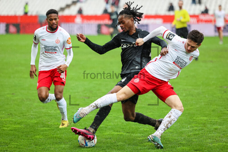 2023-04-01 Rot-Weiss Essen vs. SC Freiburg U23 - 3. Liga Germany Fotos und Bilder